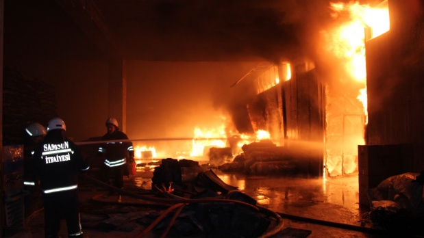 Samsun'da Korkunç Yangın