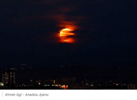 Türkiye Ve Dünyadan Müthiş 'Süper Ay' Fotoğrafları