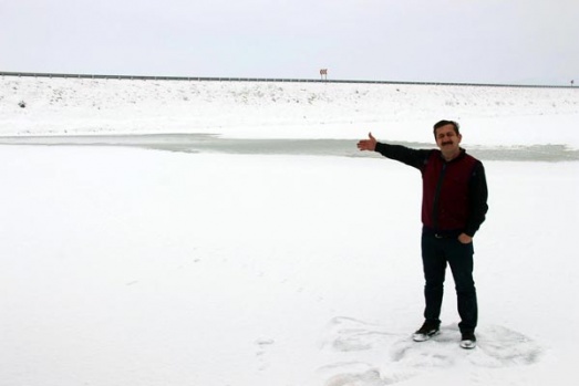 Ladik Gölü Buz Tuttu