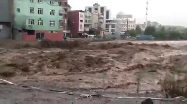 Samsun Salıpazarı'nda sel felaketinin görüntüleri