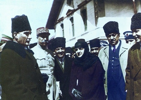 En Özel Karelerle Atatürk