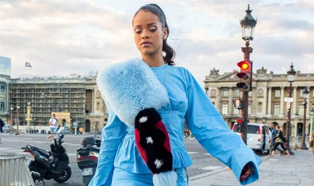 Rihanna Paris'te!