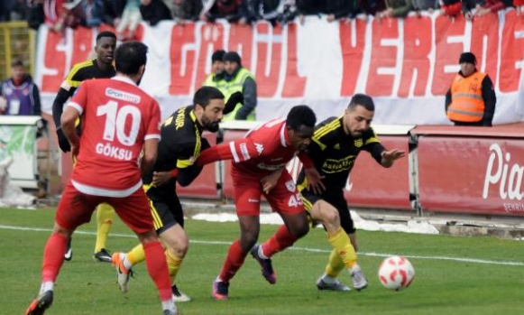Samsunspor-Yeni Malatyaspor Maçından Kareler