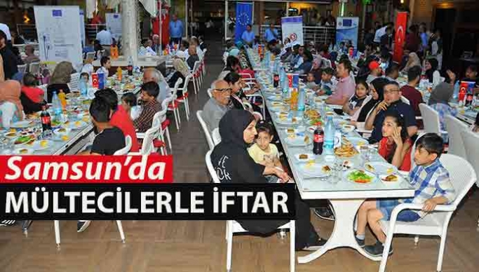 Samsun'da Mültecilere İftar Yemeği Düzenlendi
