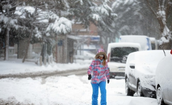 İstanbul’da kar esareti devam ediyor