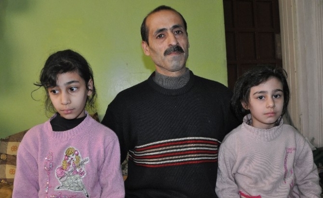 Suriyeli kız kardeşler yanıklarından kurtulmak istiyor