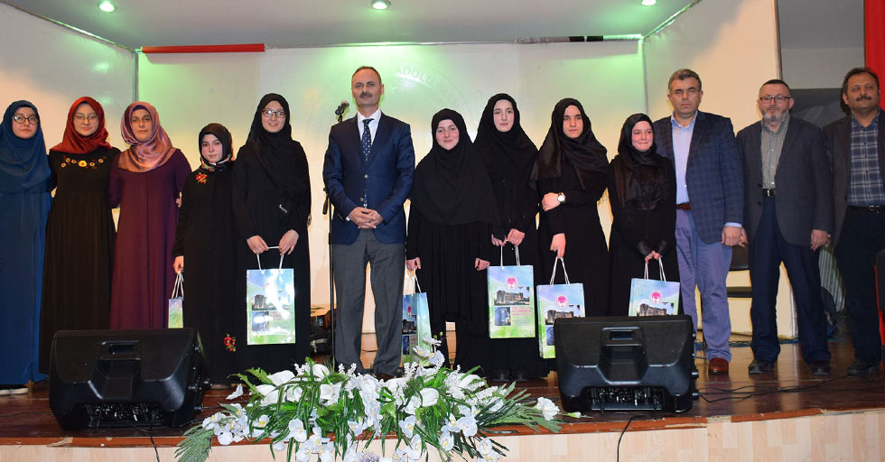 Samsun'da Umre ödüllü Hadis yarışması düzenlendi