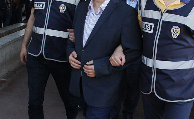 AK Parti eski milletvekili FETÖ'den gözaltında