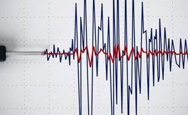 Ege'de iki büyük deprem meydana geldi