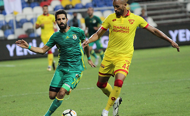 Fenerbahçe Göztepe ile 2-2 berabere kaldı