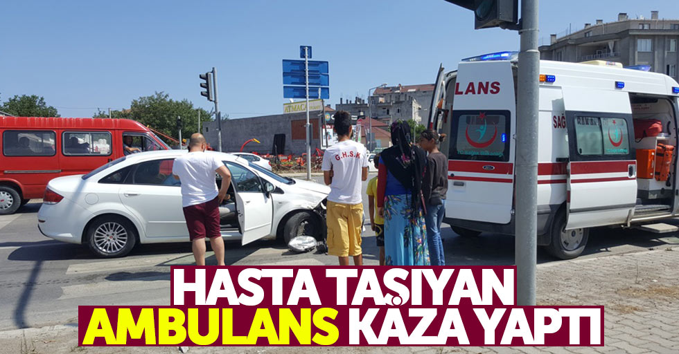 Samsun'da hasta taşıyan ambulans kaza yaptı
