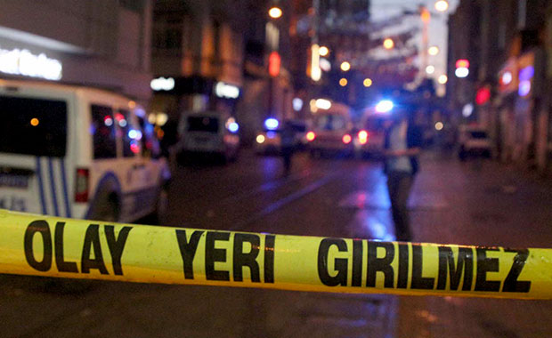 Diyarbakır'da çatışma: 1 şehit 9 yaralı