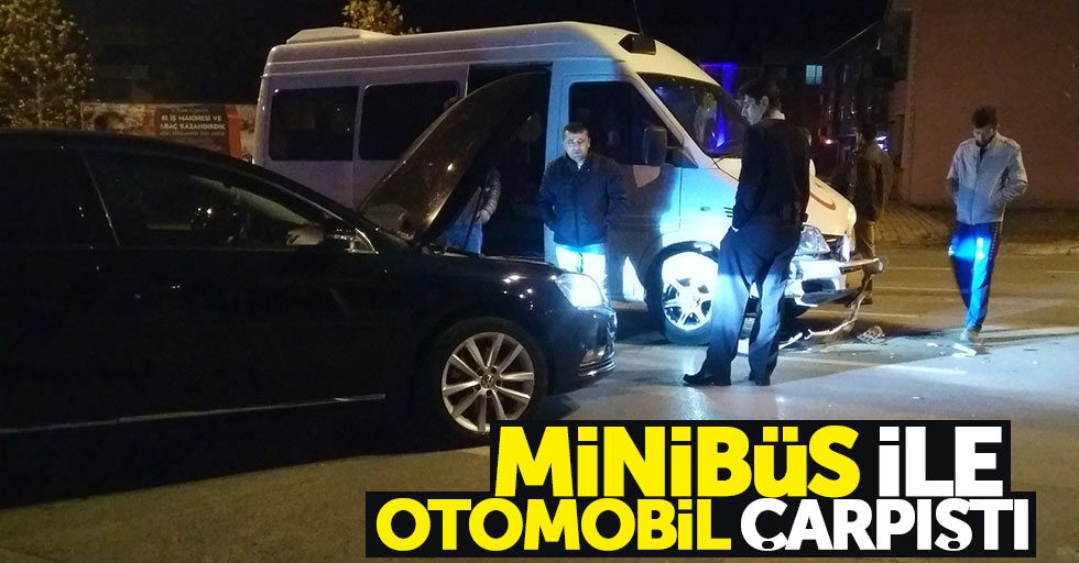 Samsun'da minibüs ile otomobil çarpıştı