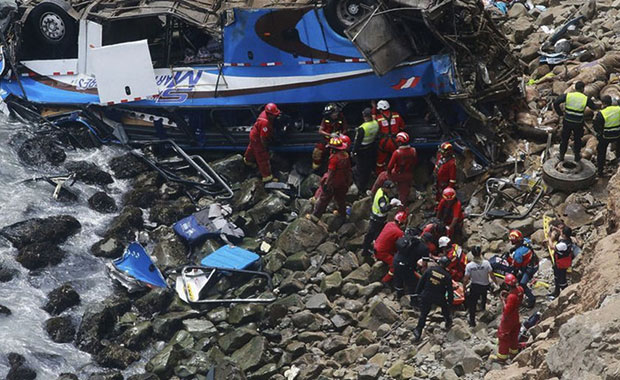 Peru'da facia gibi kaza: 48 ölü