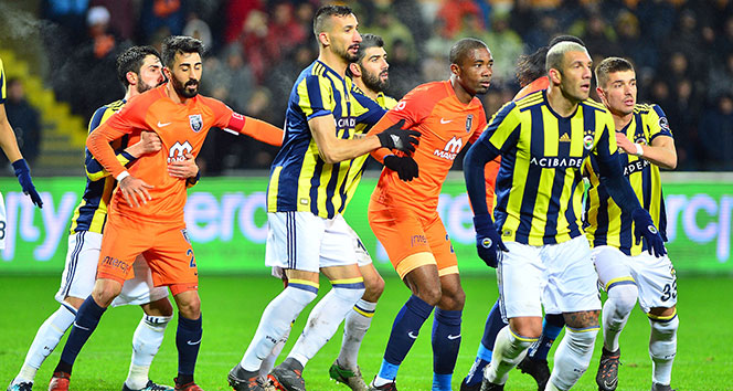 Fenerbahçe Başakşehir'i hezimete uğrattı