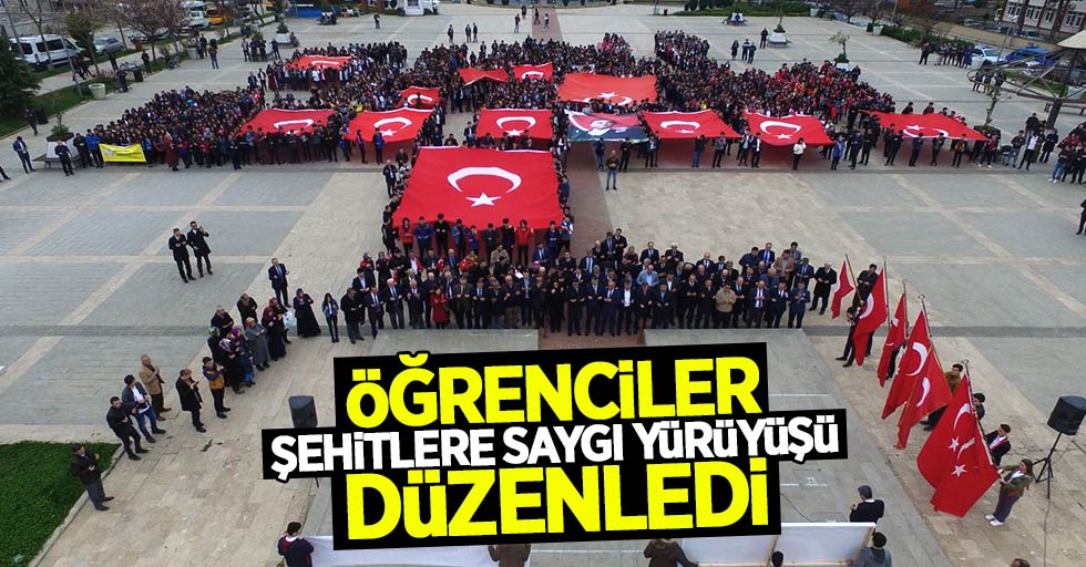 Samsun'da öğrenciler Şehitlere Saygı yürüyüşü düzenledi
