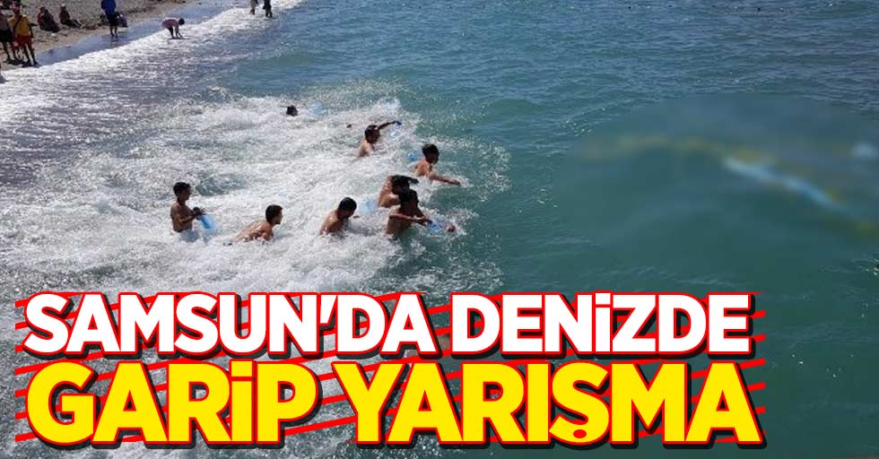 Samsun'da denizde garip yarışma