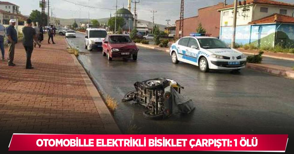 Otomobille elektrikli bisiklet çarpıştı: 1 ölü