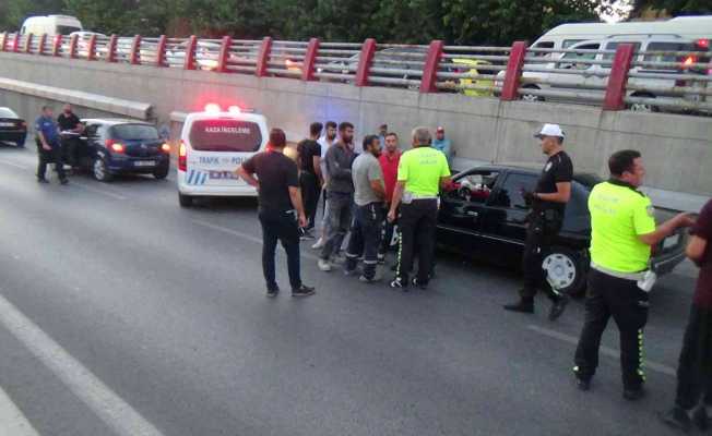 Kayseri’de 6 araçlı zincirleme kaza: 2 yaralı