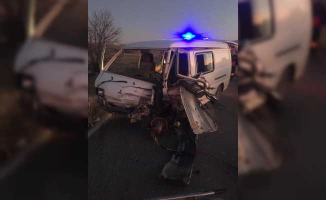 Afyonkarahisar’da trafik kazası: 2 ölü, 5 yaralı