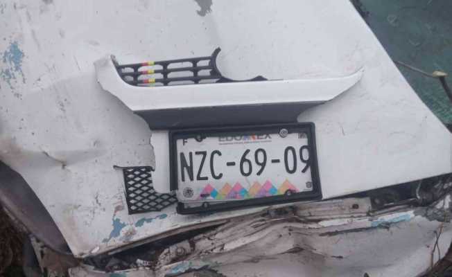 Meksika’da çarpışan 2 araç 30 metrelik uçuruma yuvarlandı: 4 ölü, 20 yaralı