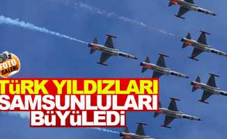 19 Mayıs Türk Yıldızları gösterisi nefes kesti