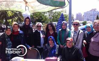 MHP’Lİ kadınlardan engelli vatandaşlara destek