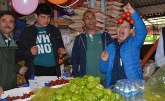 Samsun'da engelli öğrenciler pazarcı oldu