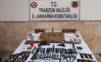 Trabzon'da dev operasyon! Çok sayıda silah ele geçirildi