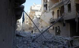 Suriye'de hava saldırısı: 42 ölü