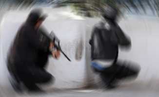 Polis karakoluna saldırı: 32 ölü