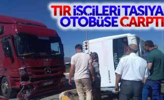 Samsun'da işçileri taşıyan otobüs kaza yaptı
