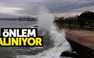 Atakum'da dalgalara önlem alınıyor