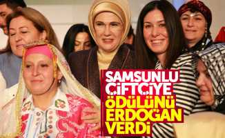 Samsunlu kadın Emine Erdoğan'dan ödül aldı