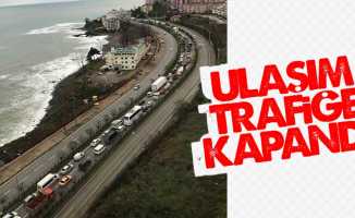 Karadeniz Sahil Yolu'nda ulaşım trafiğe kapandı
