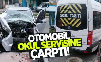 Samsun'da okul servis aracı kaza yaptı