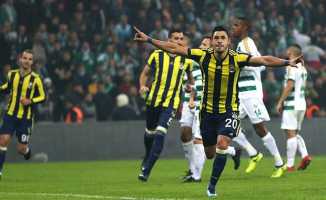 Fenerbahçe Bursaspor'u konuk ediyor