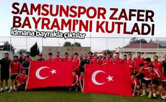 Samsunspor Zafer Bayramı'nı kutladı