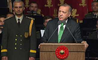 Cumhurbaşkanı Erdoğan: Türkiye'de kriz yok