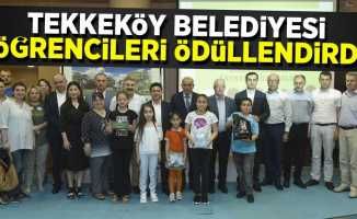  Tekkeköy Belediyesi öğrencileri ödüllendirdi