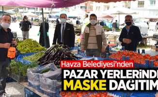 Havza Belediyesi'nden pazar yerlerinde maske dağıtımı
