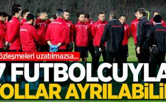 Samsunspor'da 7 Futbolcuyla Yollar Ayrılabilir