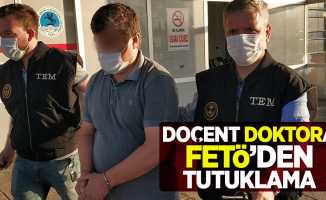 Doçent doktora FETÖ'den tutuklama