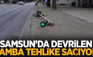 Samsun'da devrilen lamba tehlike saçıyor