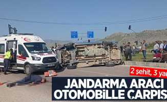 Jandarma aracı otomobille çarpıştı: 2 şehit, 3 yaralı