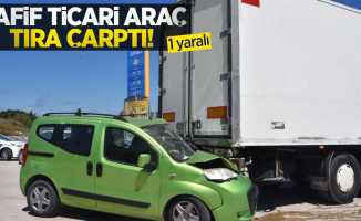 Samsun'da hafif ticari araç tıra çarptı: 1 yaralı