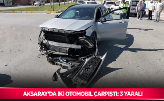 Aksaray’da iki otomobil çarpıştı: 3 yaralı