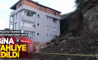 Samsun'da heyelan 4 katlı binaya hasar verdi, bina tahliye edildi