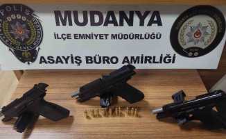 Bursa’da ruhsatsız silah bulunan 3 kişi hakkında tahkikat başlatıldı