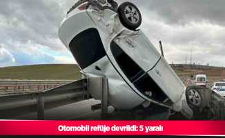 Kırıkkale’de otomobil refüje devrildi: 5 yaralı